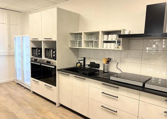 Backpackers Hostel *