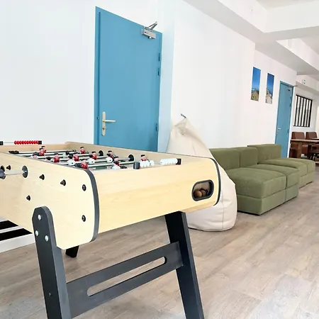 Backpackers * Lourdes