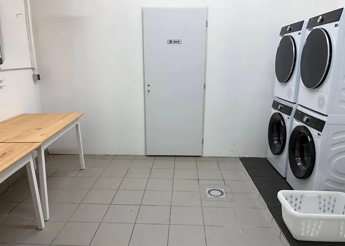 Backpackers Hostel *