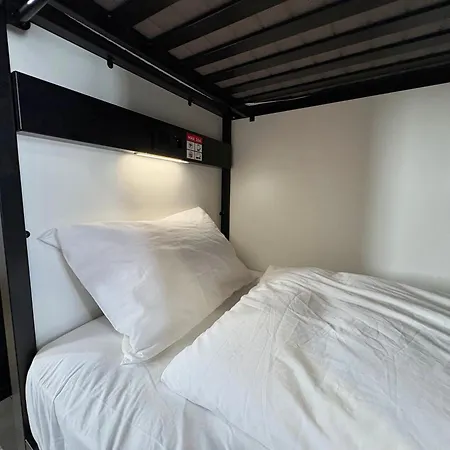 Backpackers * 卢德