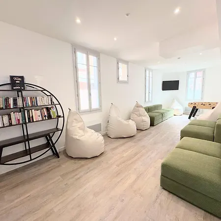 Backpackers 旅馆 *